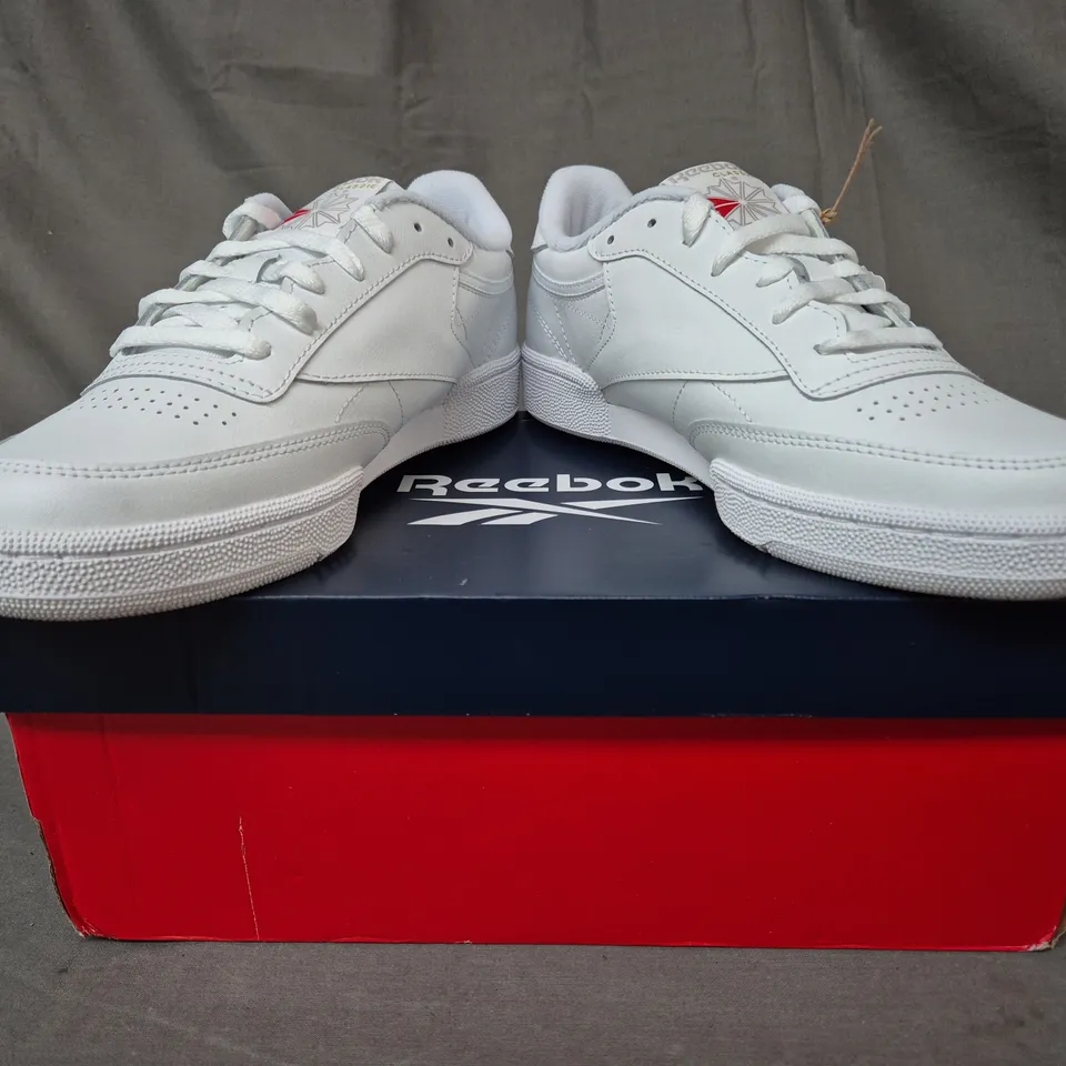 BOXED PAIR OF REEBOK CLUB C 85 WOMEN'S SHOES IN WHITE UK SIZE 8