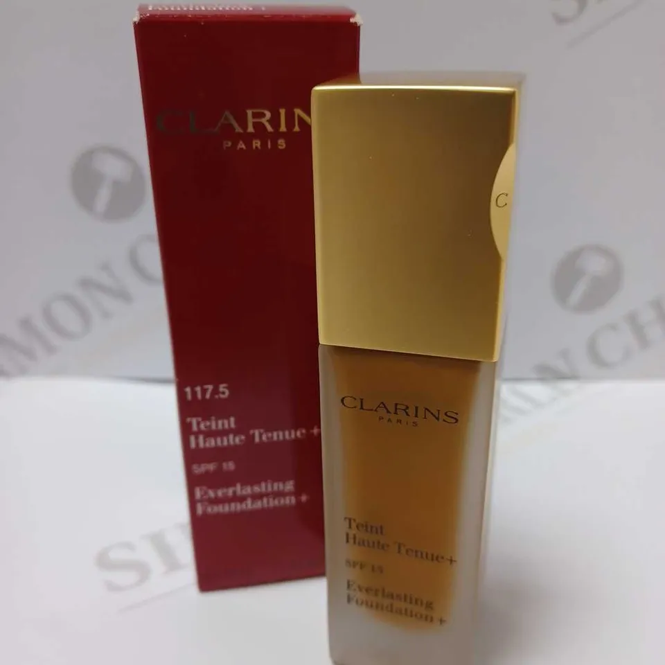 CLARINS EVERLASTING FOUNDATION+ SPF15 30ML - #117.5 NUTMEG 