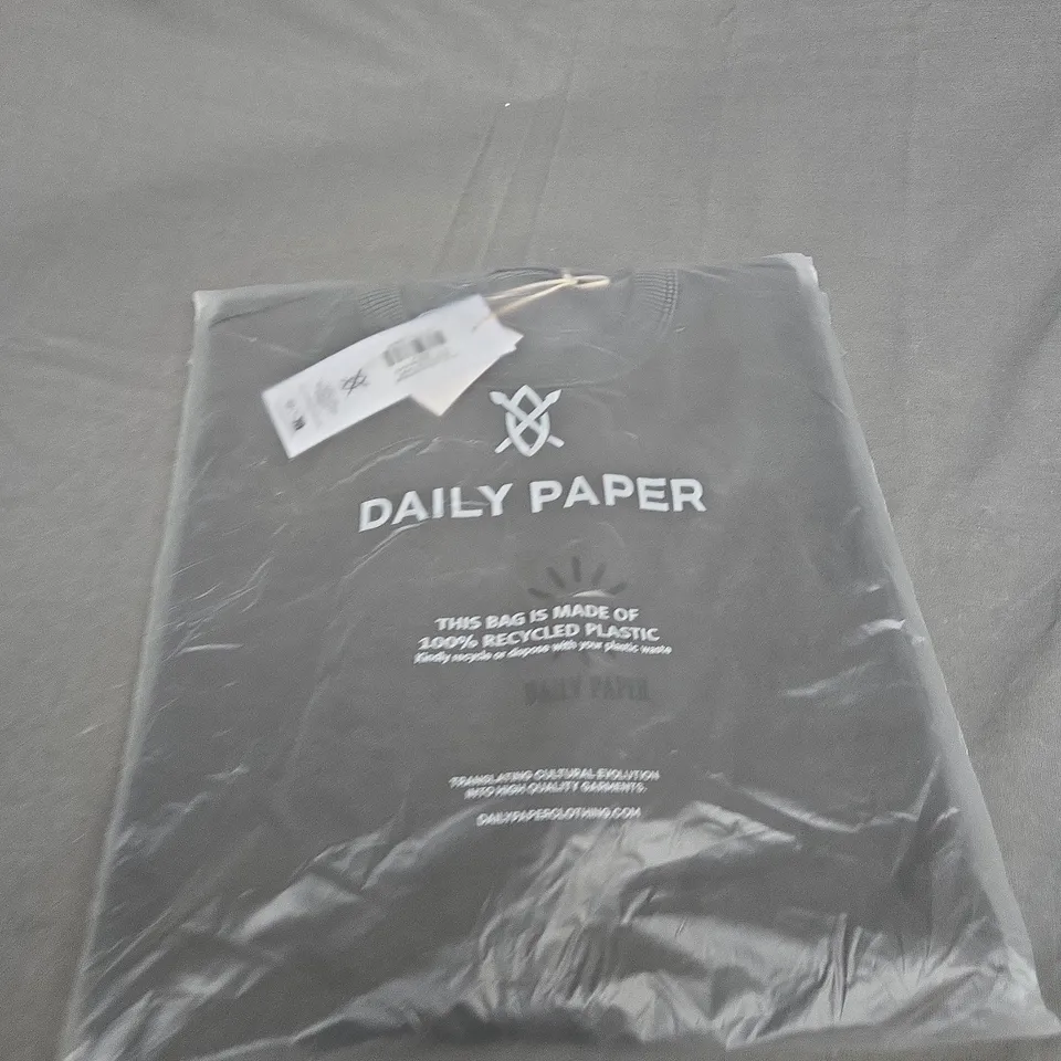 BAGGED DAILY PAPER BUFFERING OVERSIZED SS T-SHIRT SIZE M