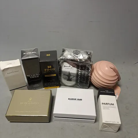 APPROXIMATELY 8 ASSORTED BOXED FRAGRANCES TO INCLUDE - GHOST BAUBLE GIFT - ICEBERG TWICE - PENHALIGON'S TRAVEL ATOMISER - ETC