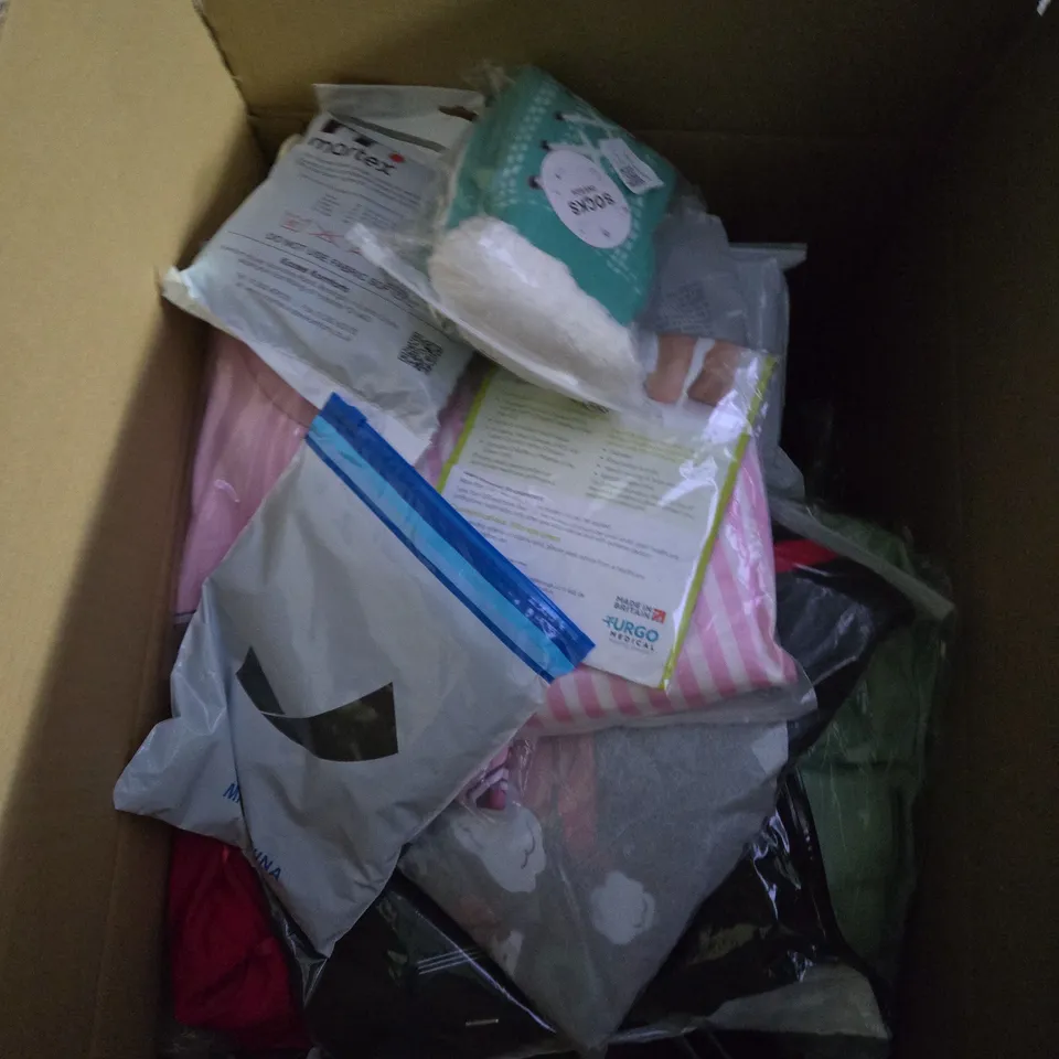 LARGE BOX OF ASSORTED CLOTHING ITEMS IN VARIOUS SIZES, STYLES AND COLOUR 