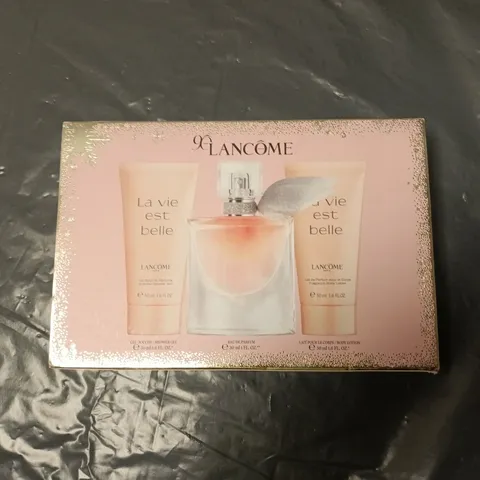 LANCÔME LA VIE EST BELLE GIFT SET – EAU DE PARFUM 50ML WITH BODY LOTION & SHOWER GEL (GIFT BOX)