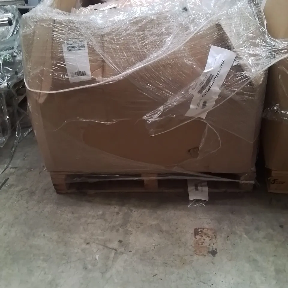 PALLET OF PHONE CASES,SPORTS GEAR,CABLES PRODUCTS