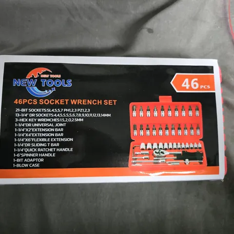 New Tools 46-Piece Socket Wrench Set – Red Case