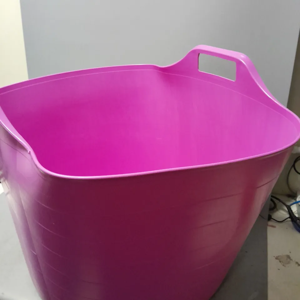 BOXED UNBRANDED XL PINK PLASTIC FLEXABLE BUCKET 