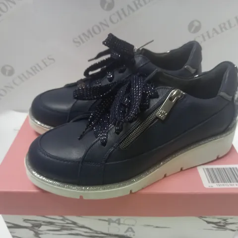 BOXED NAVY GENE LEATHER WEDGE TRAINERS 