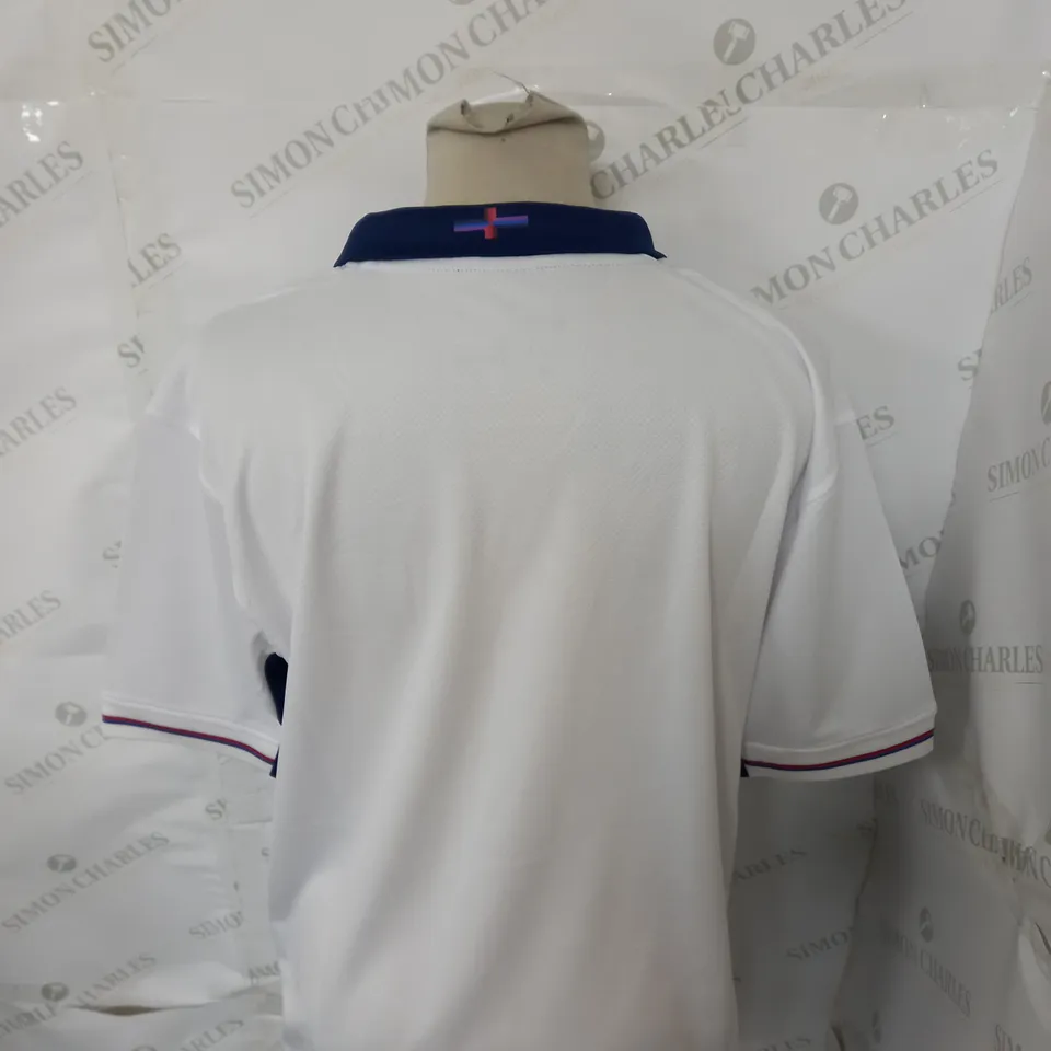 ENGLAND FC HOME SHIRT SIZE M