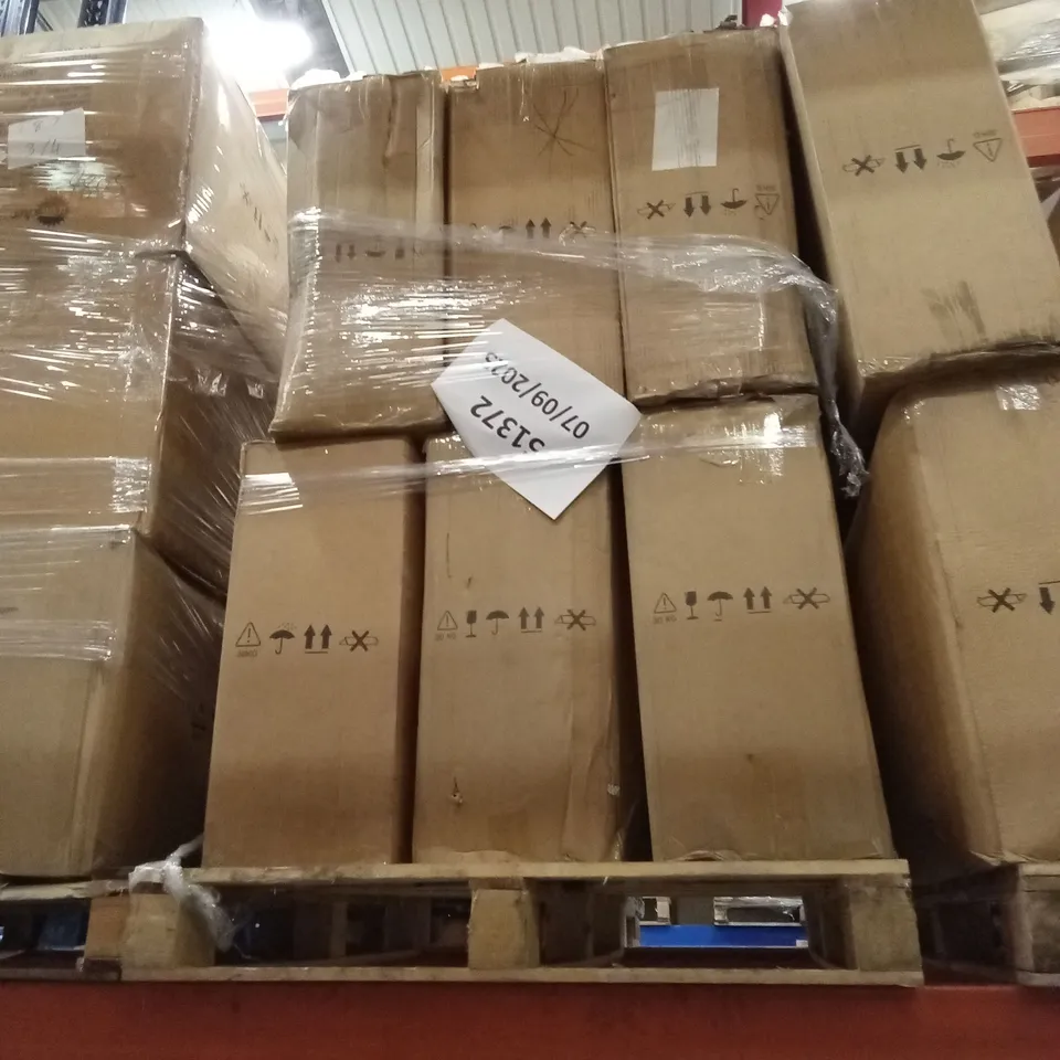 PALLET OF ASSORTED INCOMPLETE RATTAN OUTDOOR FURNITURE SETS, PARTS ONLY