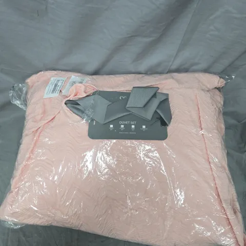 SUPERSOFT BY COZEE HOME TEXTURED WAVE DUVET SET