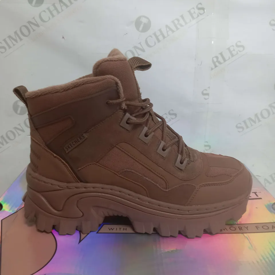BOXED PAIR OF SKECHERS STREET BOOTS IN CHOCOLATE BROWN - SIZE 4