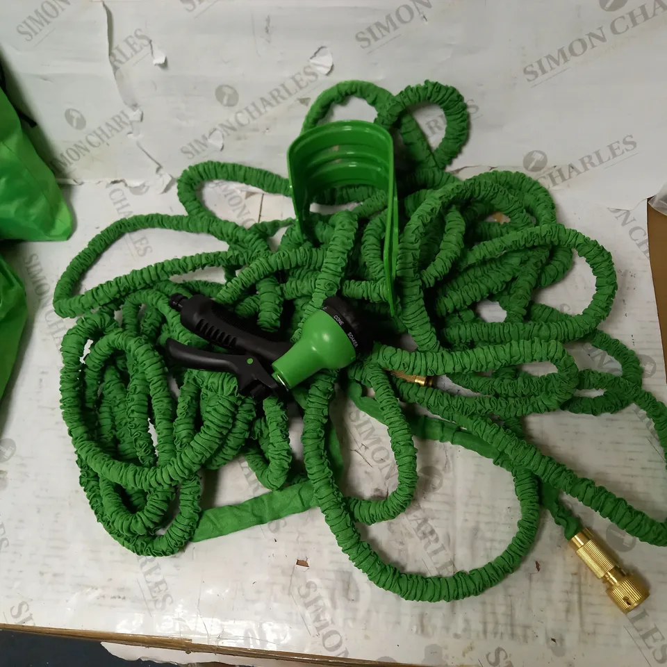 GREEN EXTENDABLE HOSE