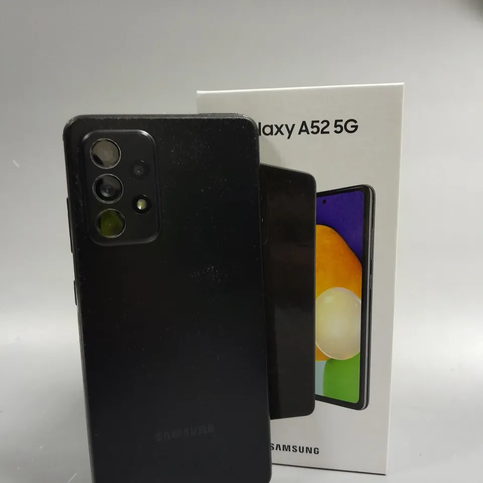 BOXED SAMSUNG GALAXY A52 SMARTPHONE 