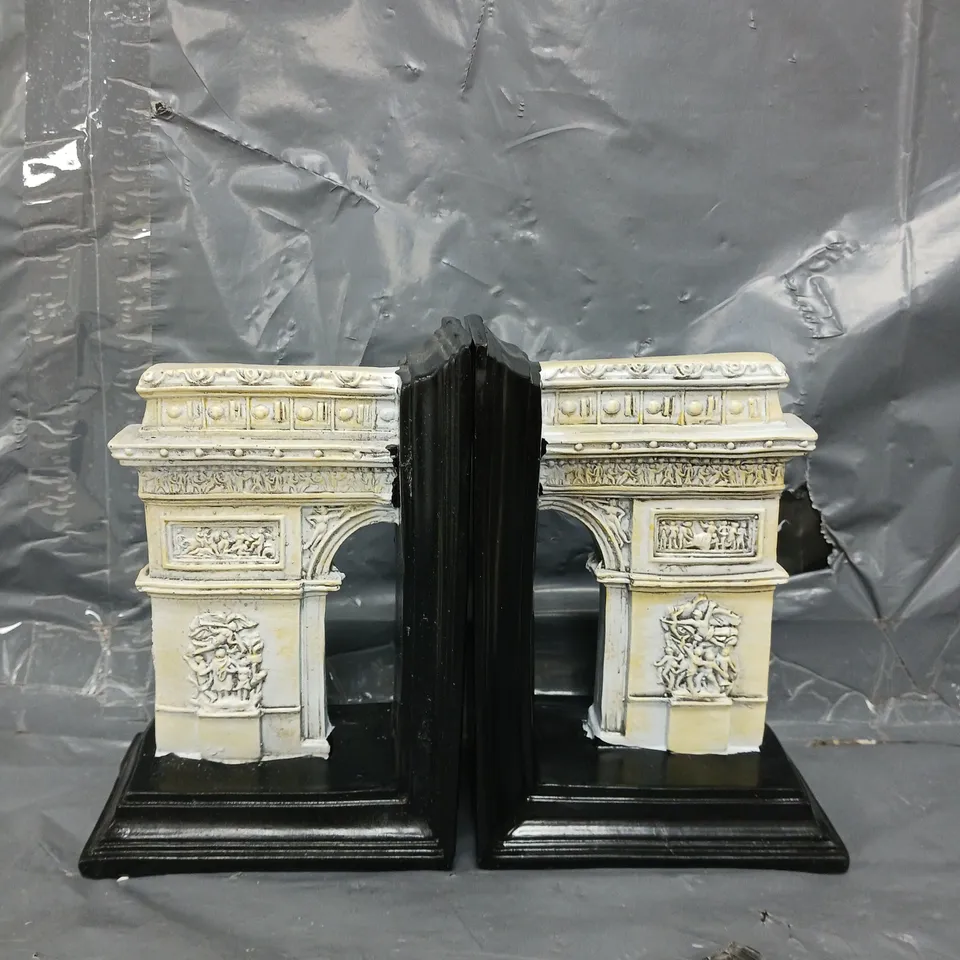 BOX OF APPROX 12 ASSORTED "ARC DE TRIOMPHE" BOOKSHELF BOOK ENDS