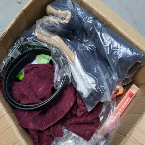 BOX OF 10 ASSORTED CLOTHING AND HOUSEHOLD ITEMS 