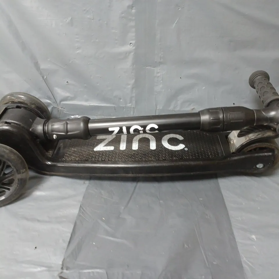 ZINC THREE WHEELED FOLDING T-MOTION SCOOTER RRP £54.99