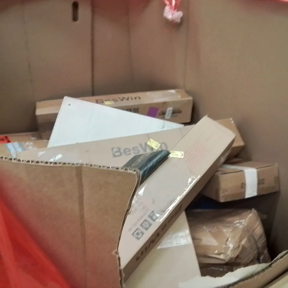 PALLET OF ASSORTED HOUSEHOLD GOODS AND PRODUCTS TO INCLUDE;TABLE MAT,CEILING LIGHT,KIDS SWORDS WEAPONS