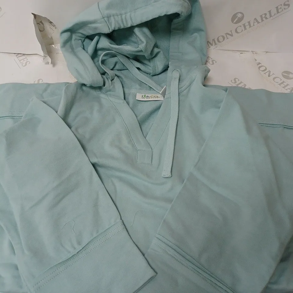 D&C SWEATER BLUE SIZE M