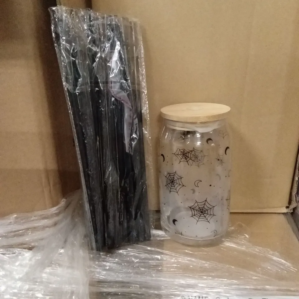 PALLET CONTAINING A LARGE ASSORTMENT OF BRAND NEW HALLOWEEN GOODS AND PRODUCTS TO INCLUDE; CERAMIC SKULLS, PLUSH PUMPKINS, HALLOWEEN JARS WITH STRAWS