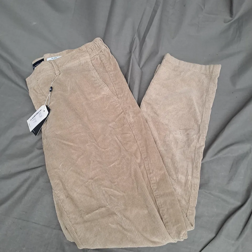 MR MARVIS THE CORDS TROUSERS IN BARISTAS SIZE W34 L30