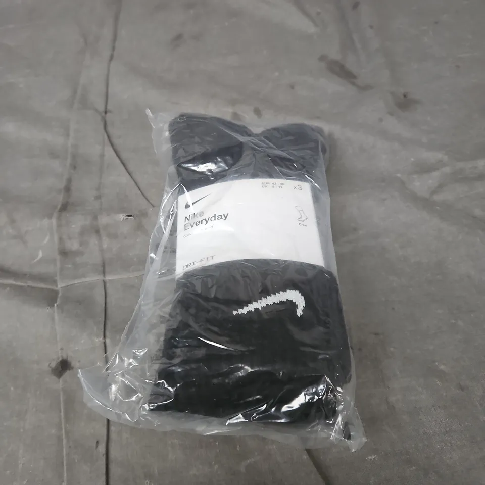 3 PACK UK 8-11 NIKE EVERYDAY CREW SOCKS – BLACK, COTTON CUSHIONED (DRI-FIT)