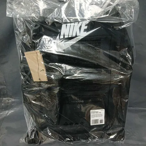 NIKE 25L BACKPACK IN BLACK 