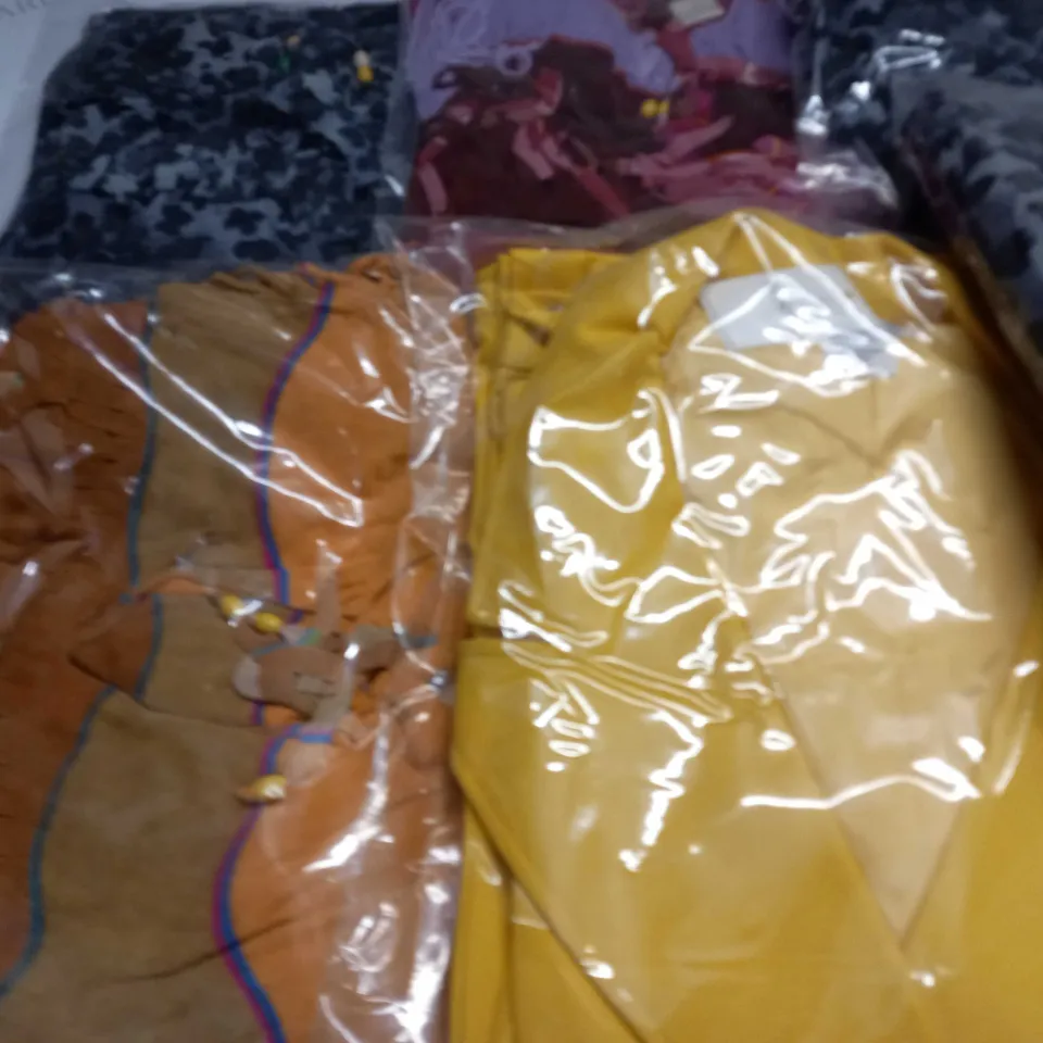 LOT OF 7 ASSORTED BAGGED VINTAGE CLOTHING ITEMS - VARIOUS SIZES