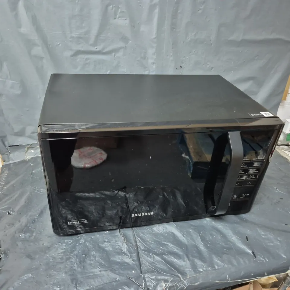 BOXED SAMSUNG MS23K3513AK/EU SOLO 23L MICRCOWAVE OVEN - COLLECTION ONLY
