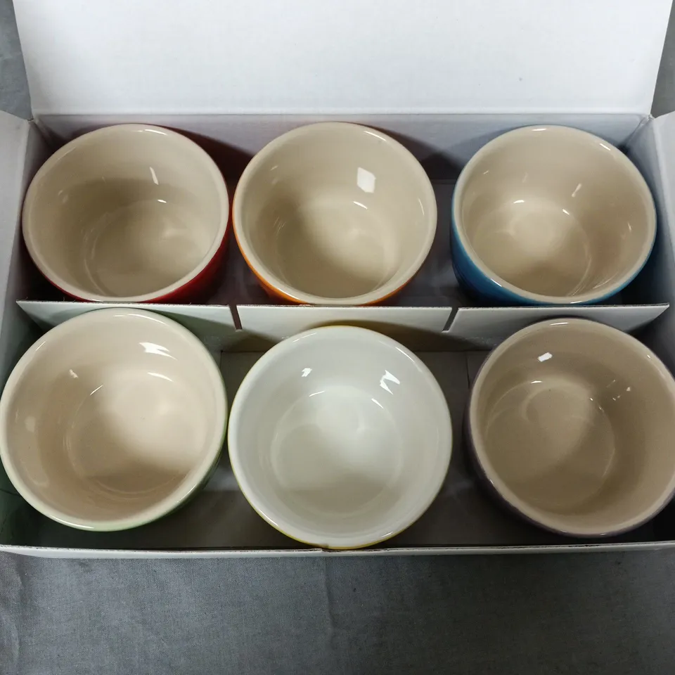 BOXED LE CREUSET STONEWARE SET OF 6 RAMEKINS
