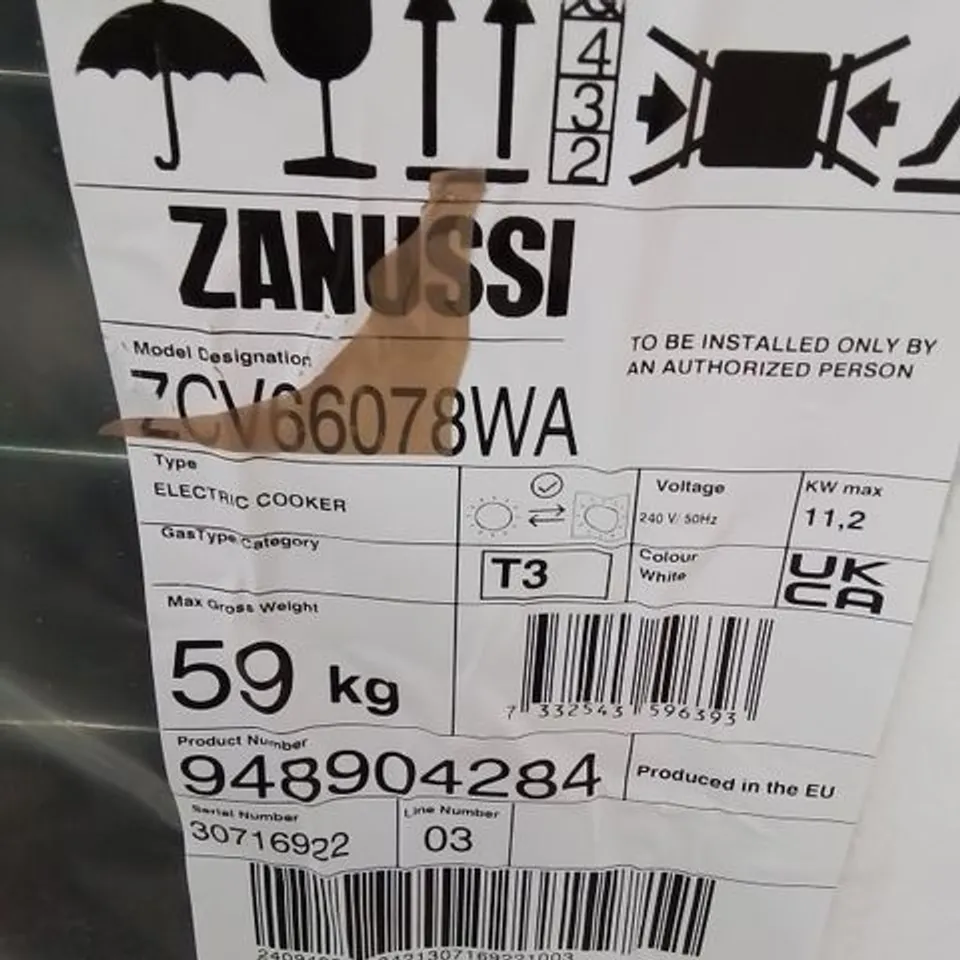 ZANUSSI 60cm ELECTRIC DOUBLE OVEN WITH CERAMIC HOB - WHITE Model ZCV66078WA RRP £575