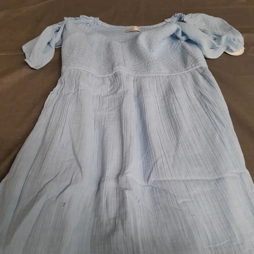 HOLLISTER LIGHT BLUE STRECH SHORT DRESS - LARGE
