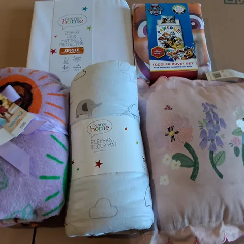 BOX OF APPROXIMATELY 12 ASSORTED HOUSEHOLD ITEMS TO INCLUDE - KIDS MATTRESS PROTECTION SINGLE , ELEPHANT FLOOR MAT , PAW PATROL DUVET SET ETC