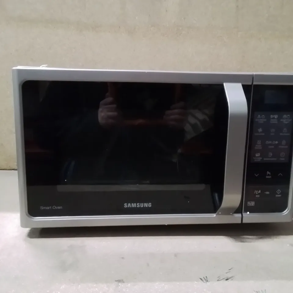 BOXED SAMSUNG SMART OVEN