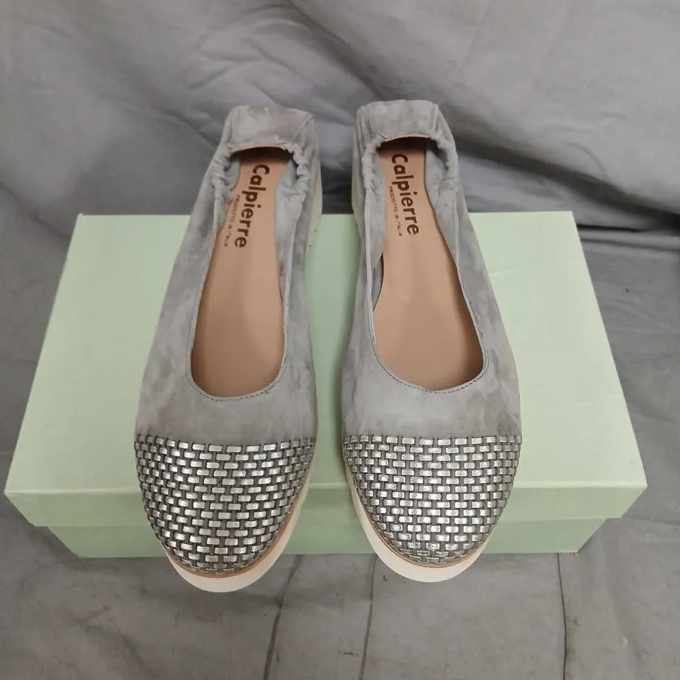 CALPIERRE WOMEN'S DESIGNER SHOES – GREY SUEDE WITH SILVER WOVEN TOE CAP (UK 8 / EU 41)
