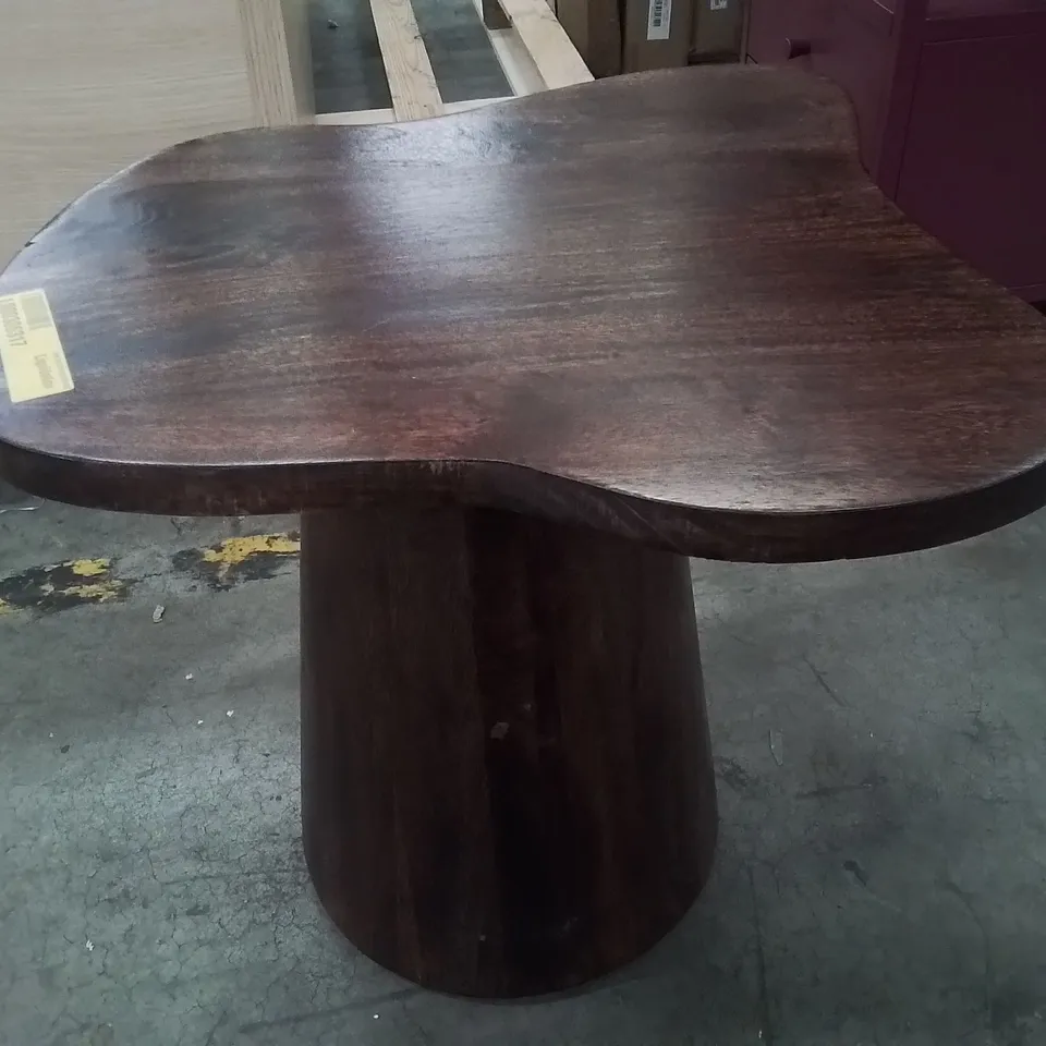 NOLAN SOLID WOOD SIDE TABLE | BROWN