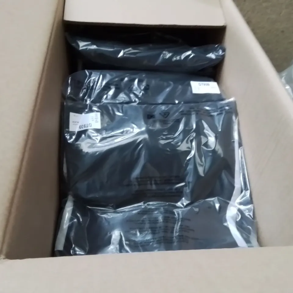 BOXED BRAND NEW APPROXIMATELY 12 CAPSULE TAPERED TROUSERS BLACK SIZE 32L