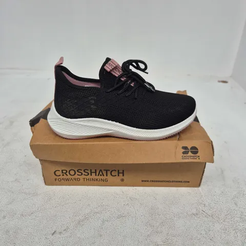 BOXED PAIR OF CROSSHATCH RIDGEWAY TRAINERS IN BLACK/PINK - UK 4