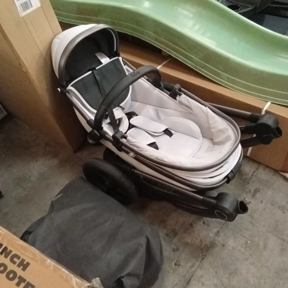 EGG³ SILVER EDITION STROLLER