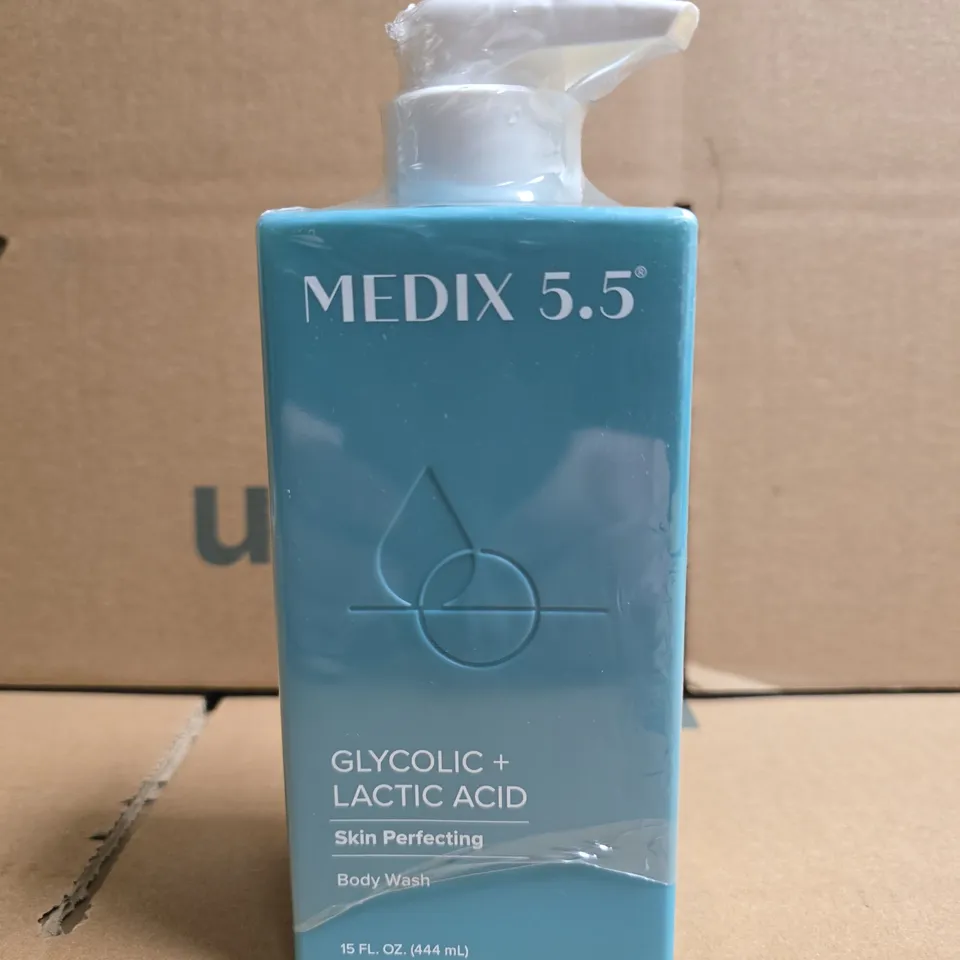 MEDIX 5.5 GLYCOLIC + LACTIC ACID SKIN PERFECTING BODY WASH – 15 FL OZ