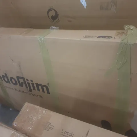 BOXED HIGH GLOSS COFFEE TABLE 