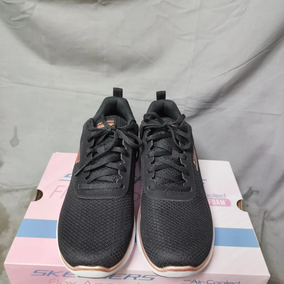 BOXED PAIR OF SKECHERS FLEX APPEAL SNEAKERS – BLACK, MEMORY FOAM - SIZE 7