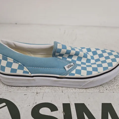 VANS SLIP-ON SHOES – CHECKERBOARD BLUE/WHITE - SIZE 4