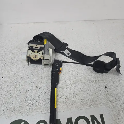 PEUGEOT VEHICLE SEAT BELT ASSEMBLY WITH BUCKLE & RETRACTOR 