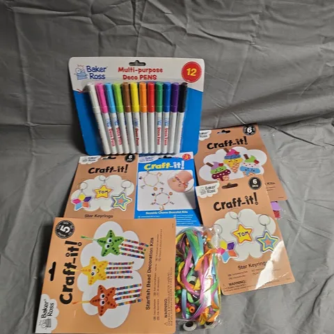 TOTE OF ASSORTED ARTS AND CRAFTS ITEMS AND KITS 