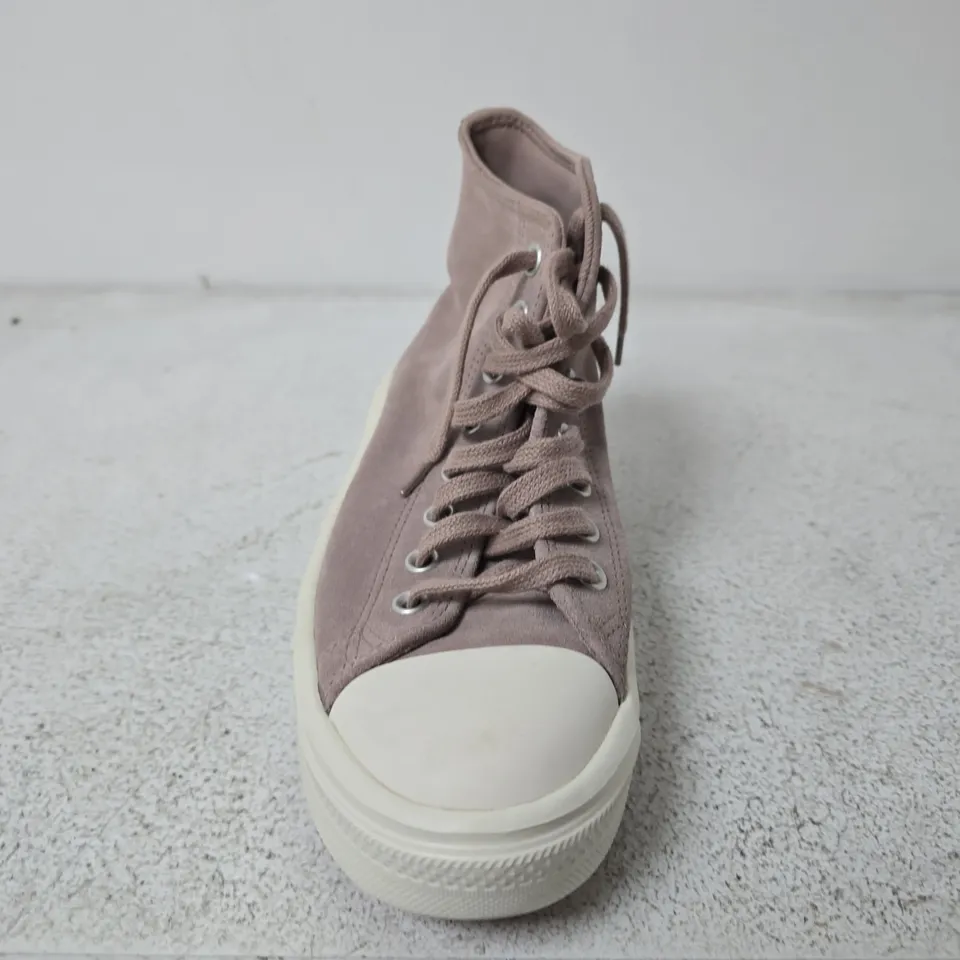 CONVERSE CHUCK TAYLOR ALL STAR PLATFORM HIGH-TOP TRAINERS – SIZE 5.5