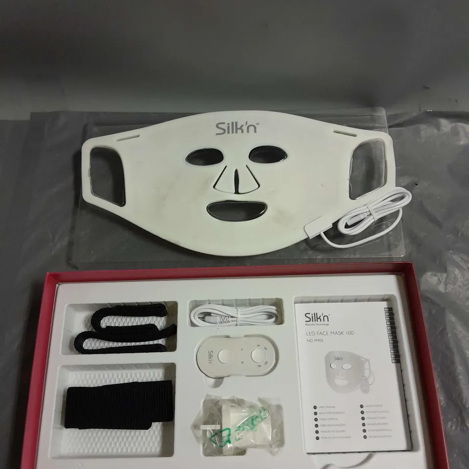 BOXED SILK'N LED FACE MASK 100 SKIN REJUVENATION AND ACNE TREATMENT