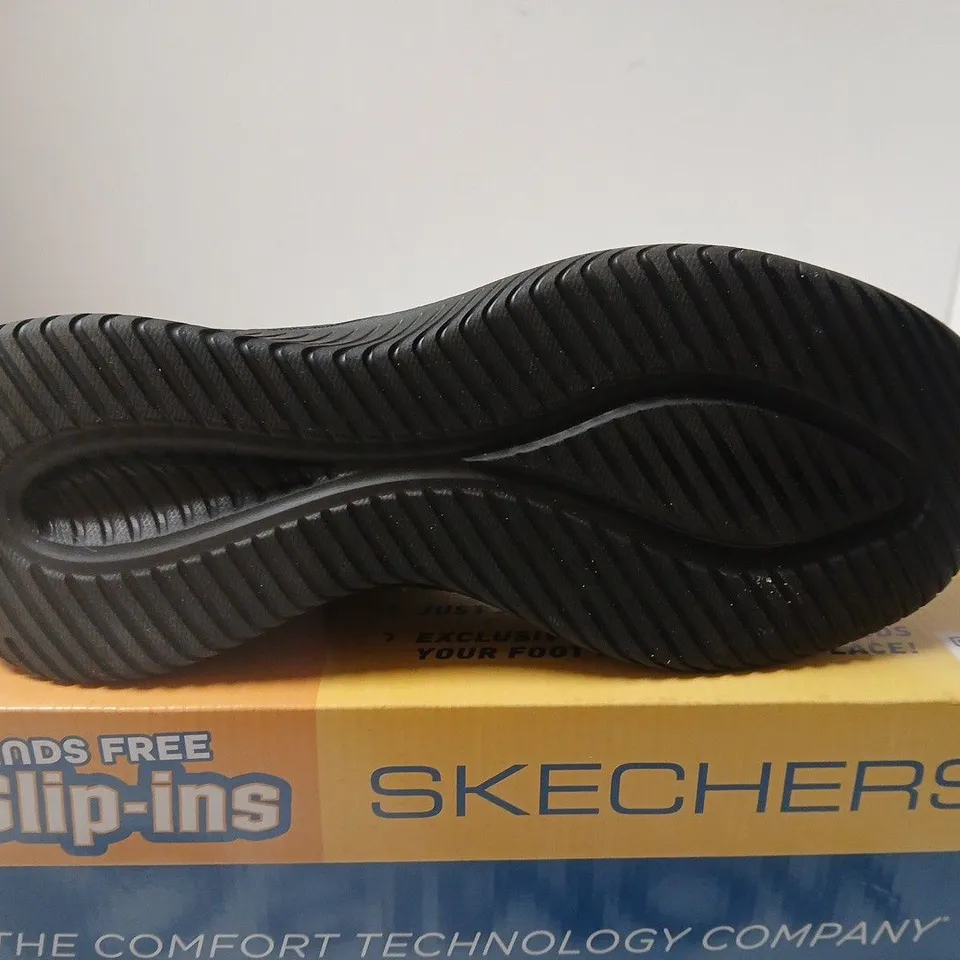 BOXED PAIR OF SKECHERS SLIP-INS MEN'S SLIP-ON SHOES - BLACK, UK 8
