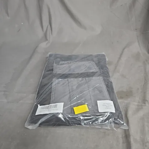  BLACK CARGO TROUSERS - SIZE UK 32 REGULAR