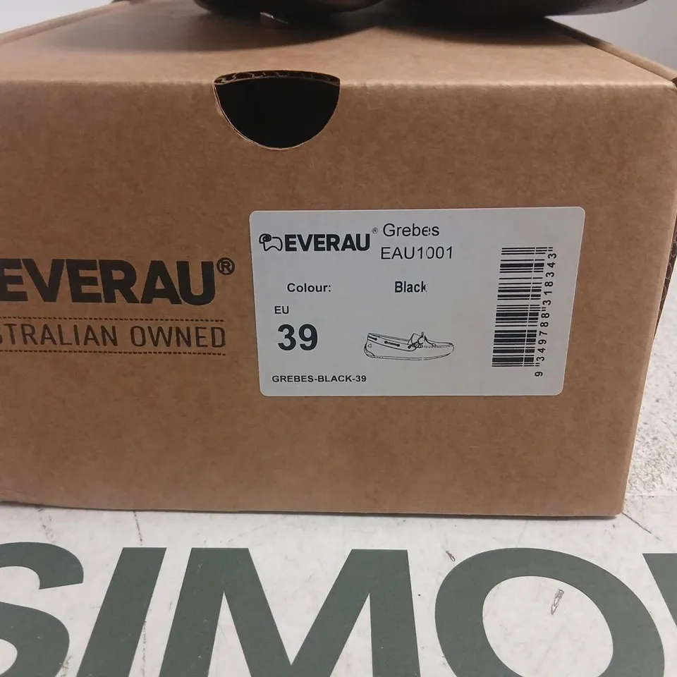 EVERAU BLACK LEATHER MOCCASIN SHOES – EU39, UK6.5 (MEN'S) – BOXED