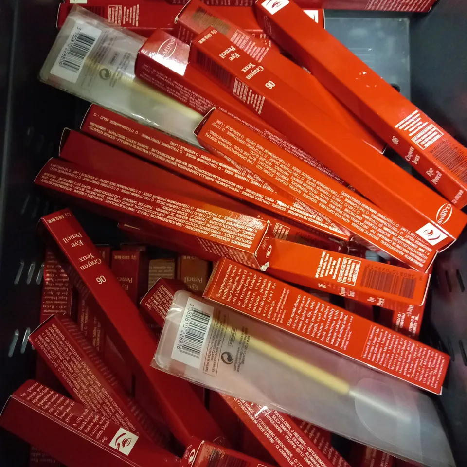 LOT OF APPROXIMATELY 50 CLARINS EYE MAKE UP ITEMS