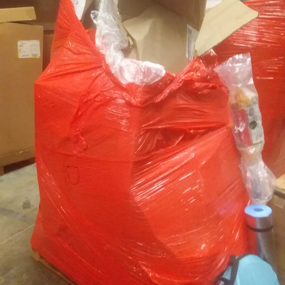 PALLET OF ASSORTED ITEMS INCLUDING AIR COOLERS, TELESCOPIC WASH BRUSH, POP UP TENT